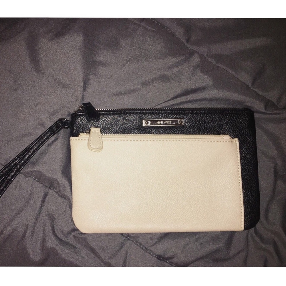 Black and white Nine West wallet